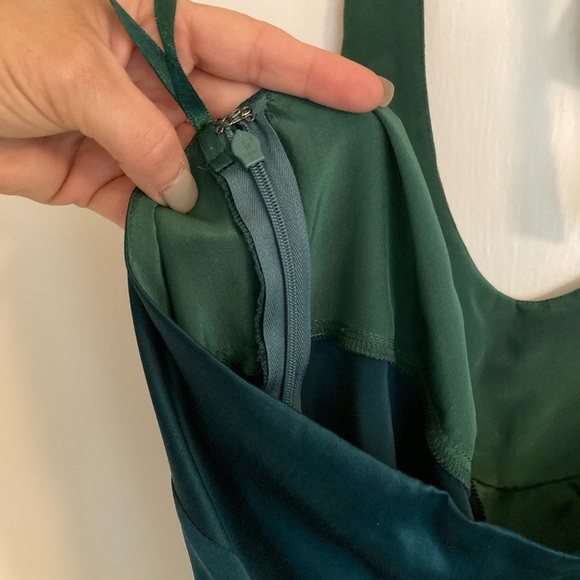 BCBGMaxazaria Silk Halter Top Size L - Picture 8 of 8